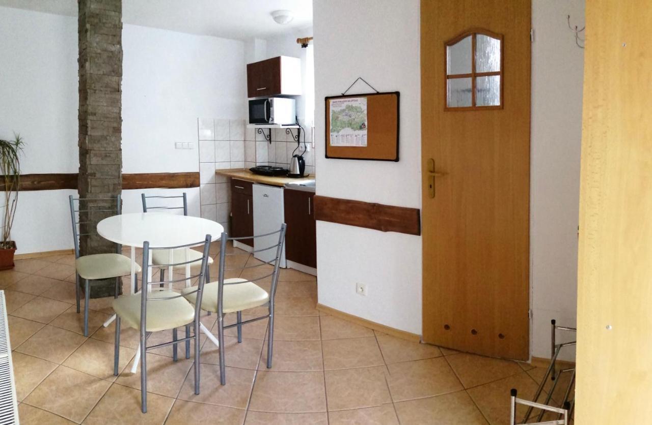 Vanessa Apartments Bešeňová Exteriör bild